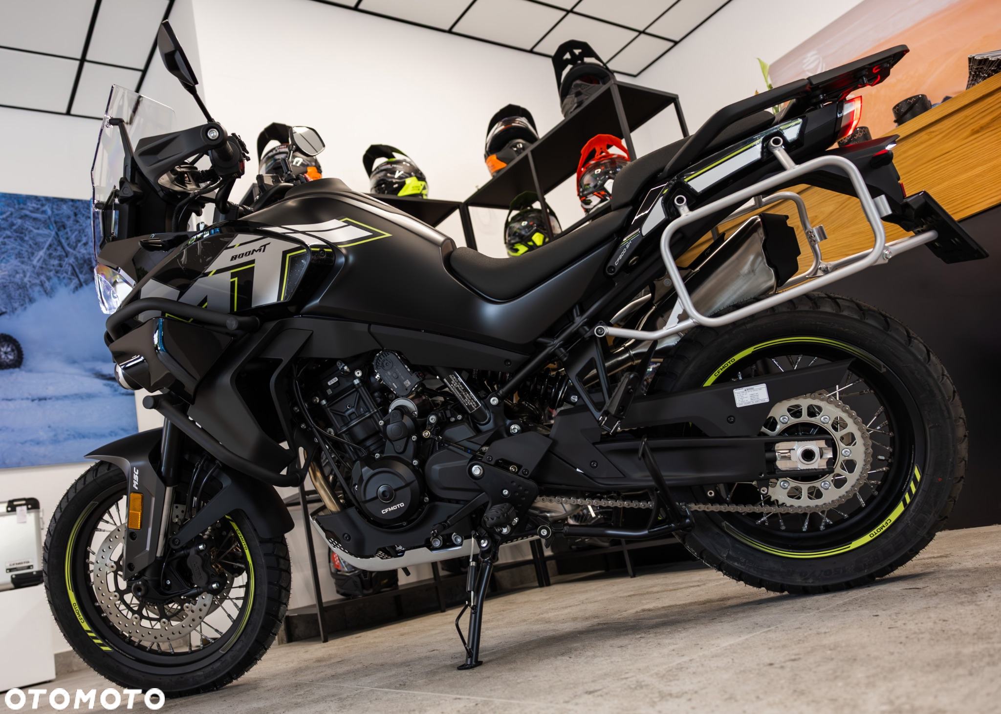 CFMoto MT - 17