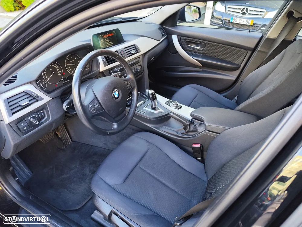 BMW 320 d Auto - 5