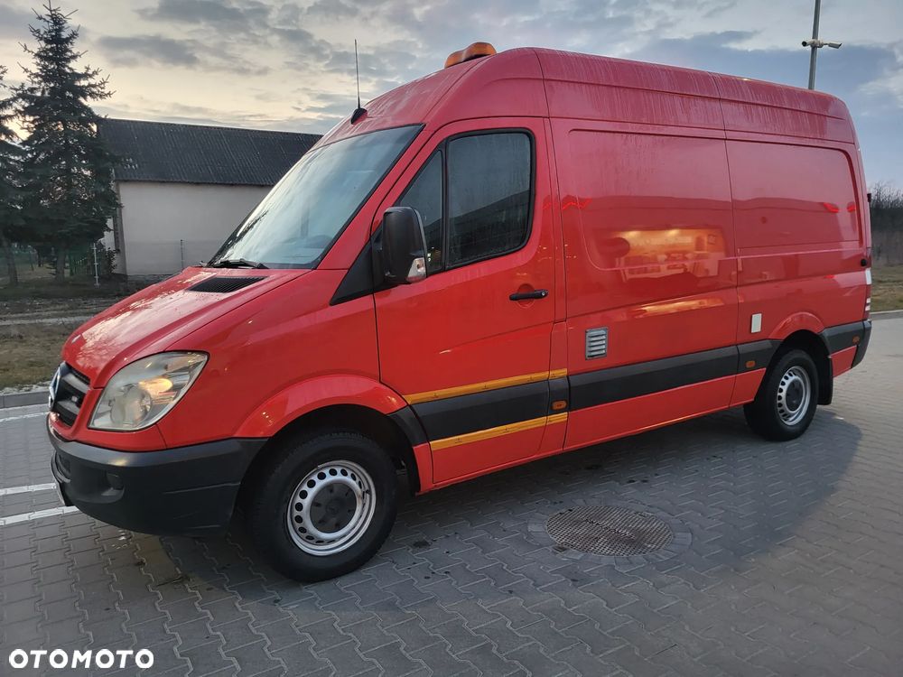 Mercedes-Benz Sprinter - 2