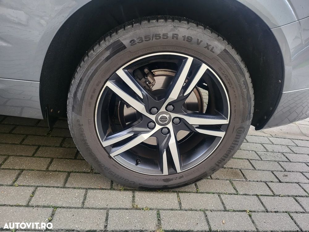 Volvo XC 60 D4 AWD R-Design - 8