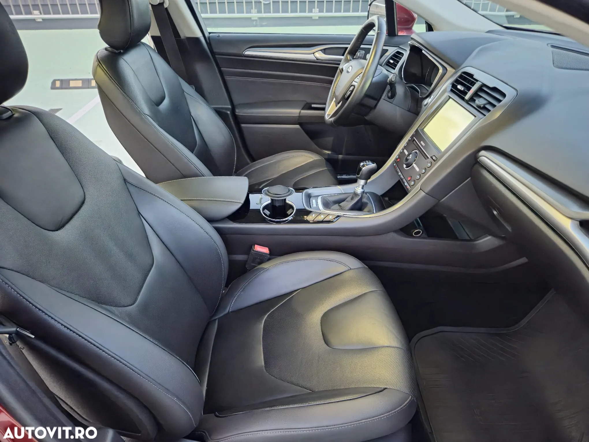 Ford Mondeo 2.0 TDCi Titanium - 13