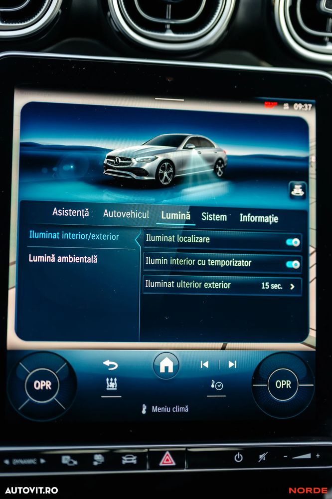 Mercedes-Benz C 300 e 9G-TRONIC AMG Line - 28