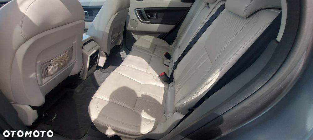 Land Rover Discovery Sport TD4 Dynamic - 11
