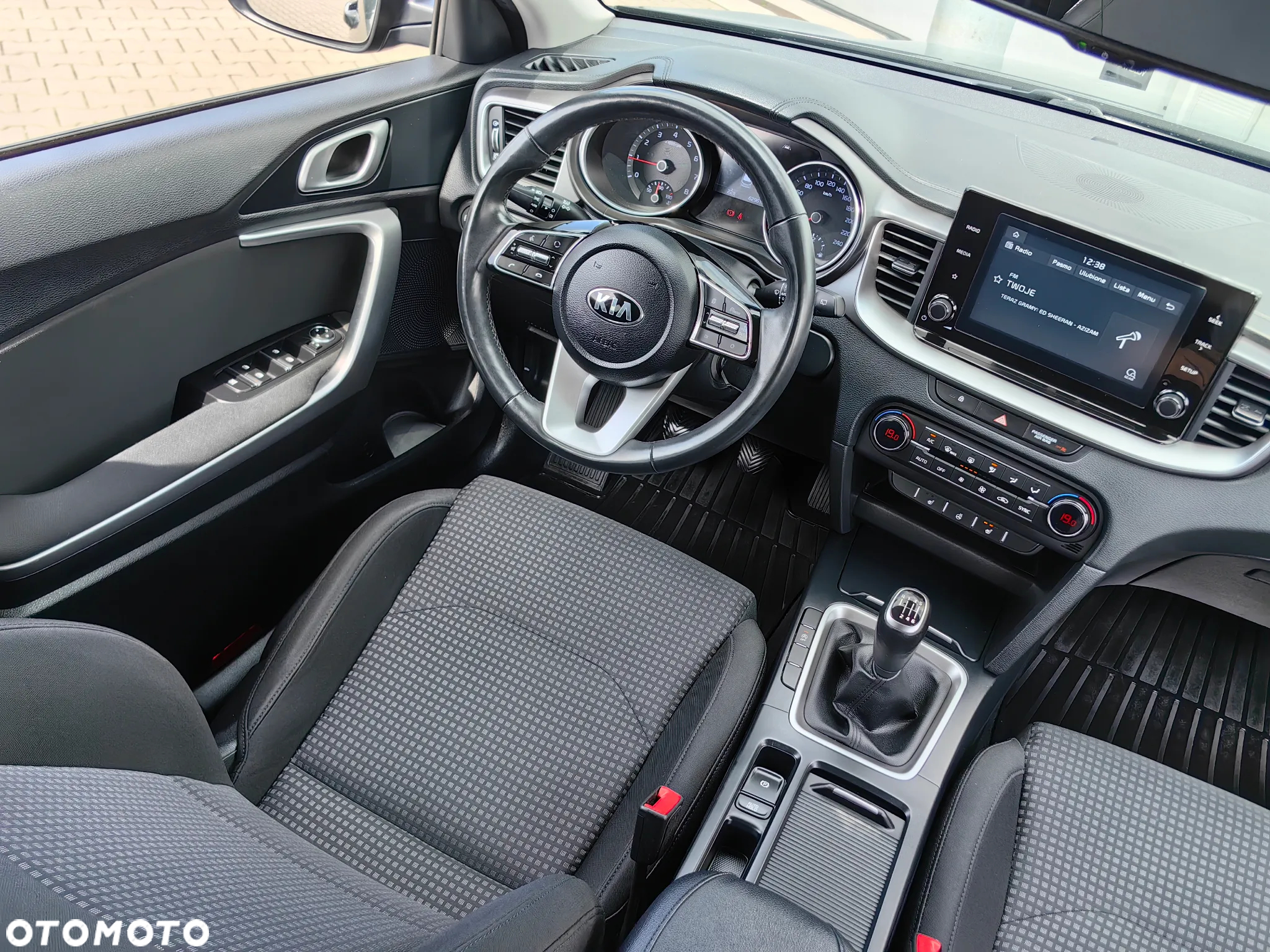 Opel Astra 1.2 Turbo Edition - 10