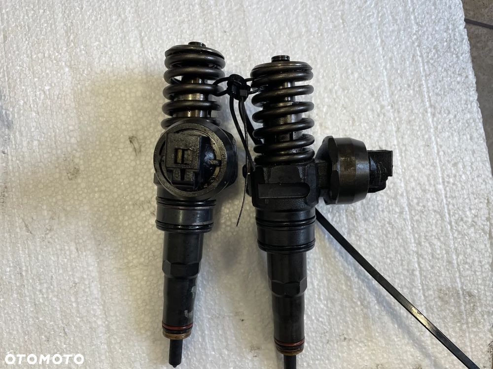 Wtryskiwacz VW Audi 038130073F - 1