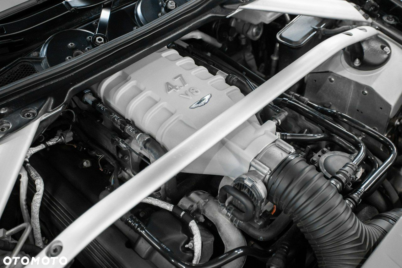 Aston Martin V8 Vantage 4,7 SportShift - 21
