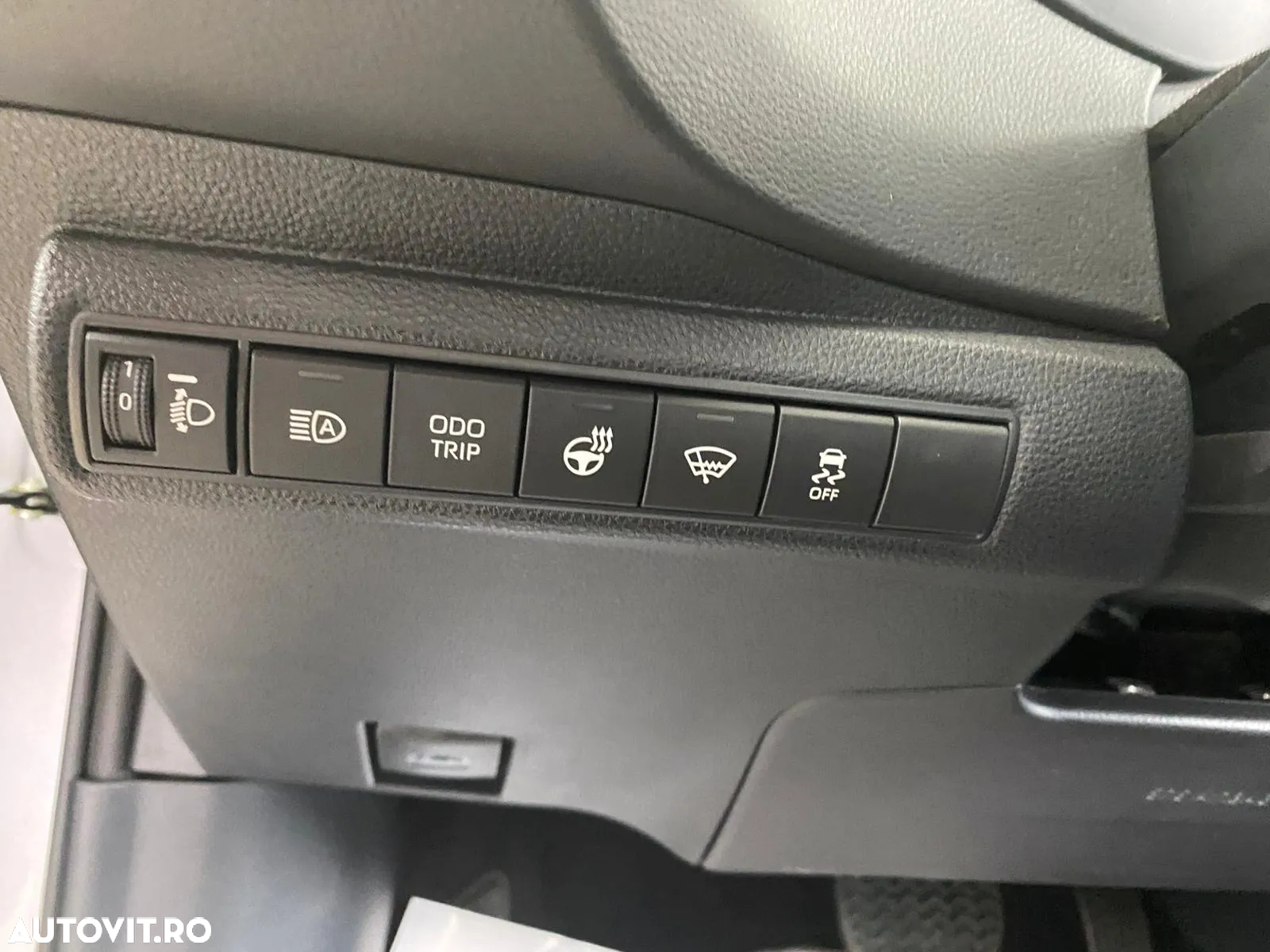 Toyota Corolla 1.8 HSD Business - 9