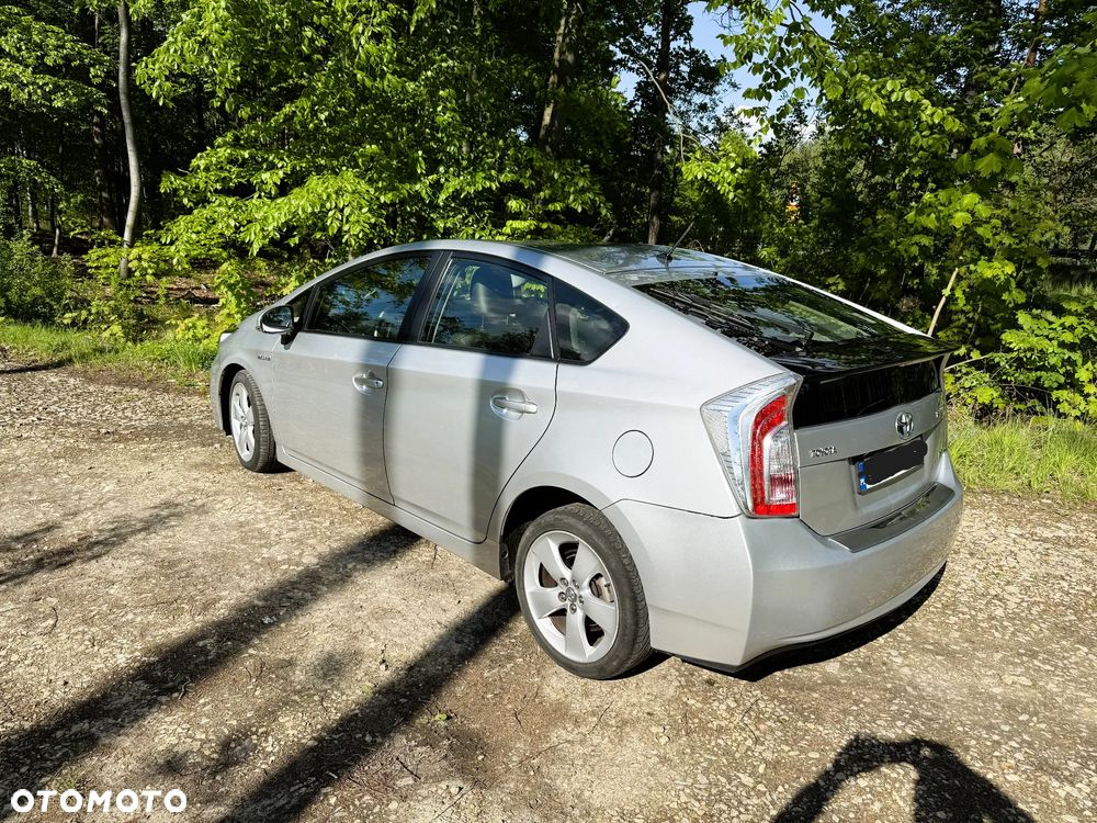 Toyota Prius 1.8 HSD Premium - 1