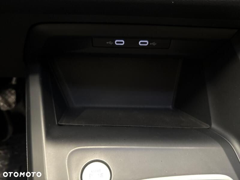 Volkswagen Golf - 16