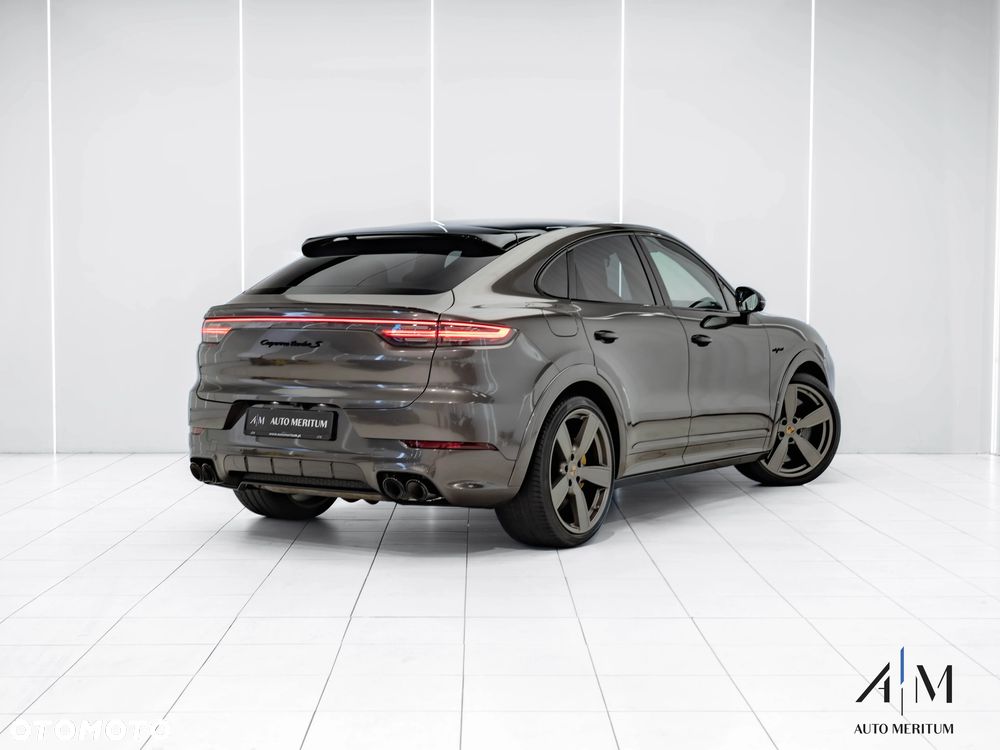 Porsche Cayenne Turbo S E-Hybrid - 9