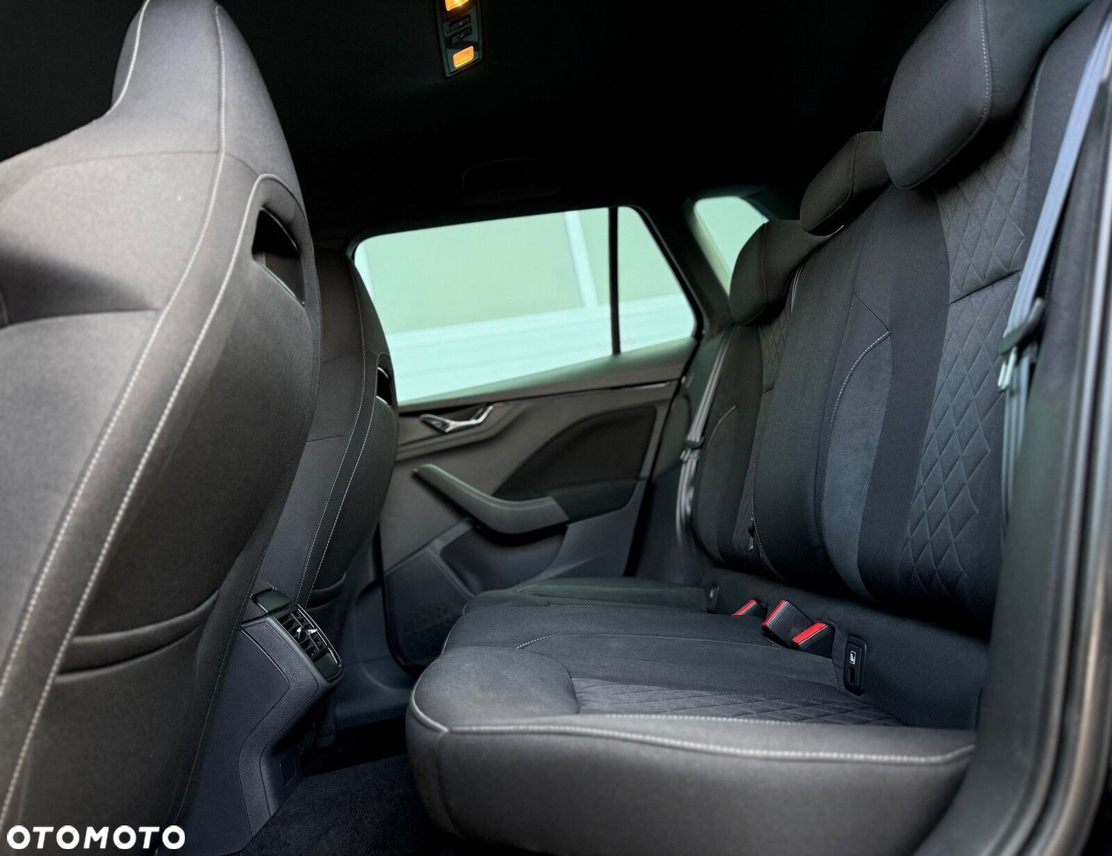 Skoda Kamiq 1.0 TSI Ambition DSG - 10