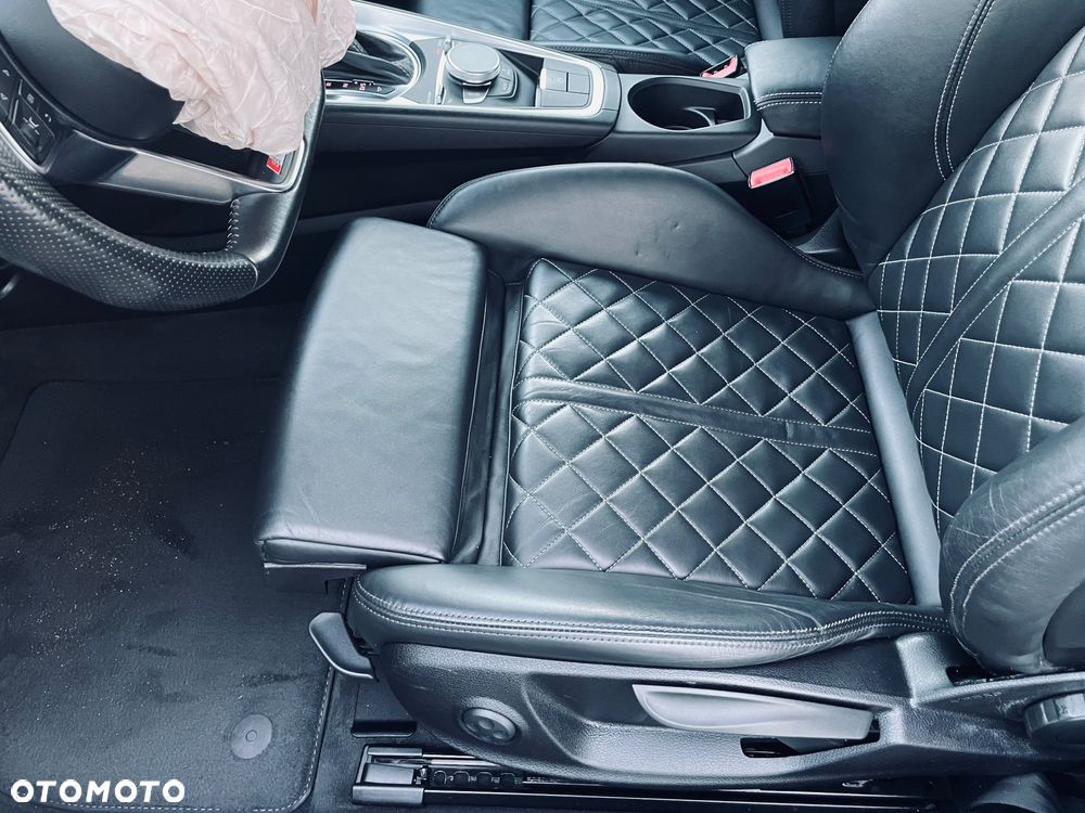 Audi TT Coupé 2.0 TFSI quattro S tronic - 32