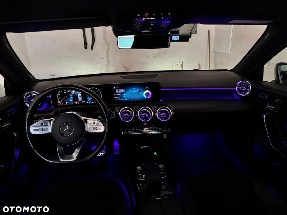 Mercedes-Benz Klasa A 180 d AMG Line 7G-DCT - 10