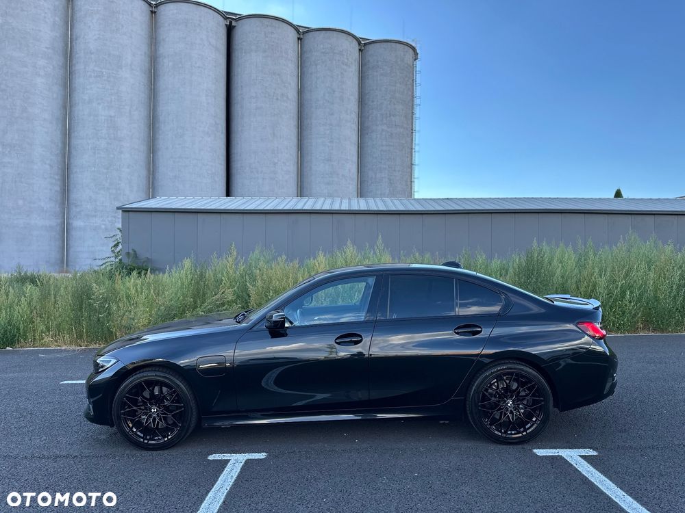 BMW Seria 3 330e Sport Line sport - 6