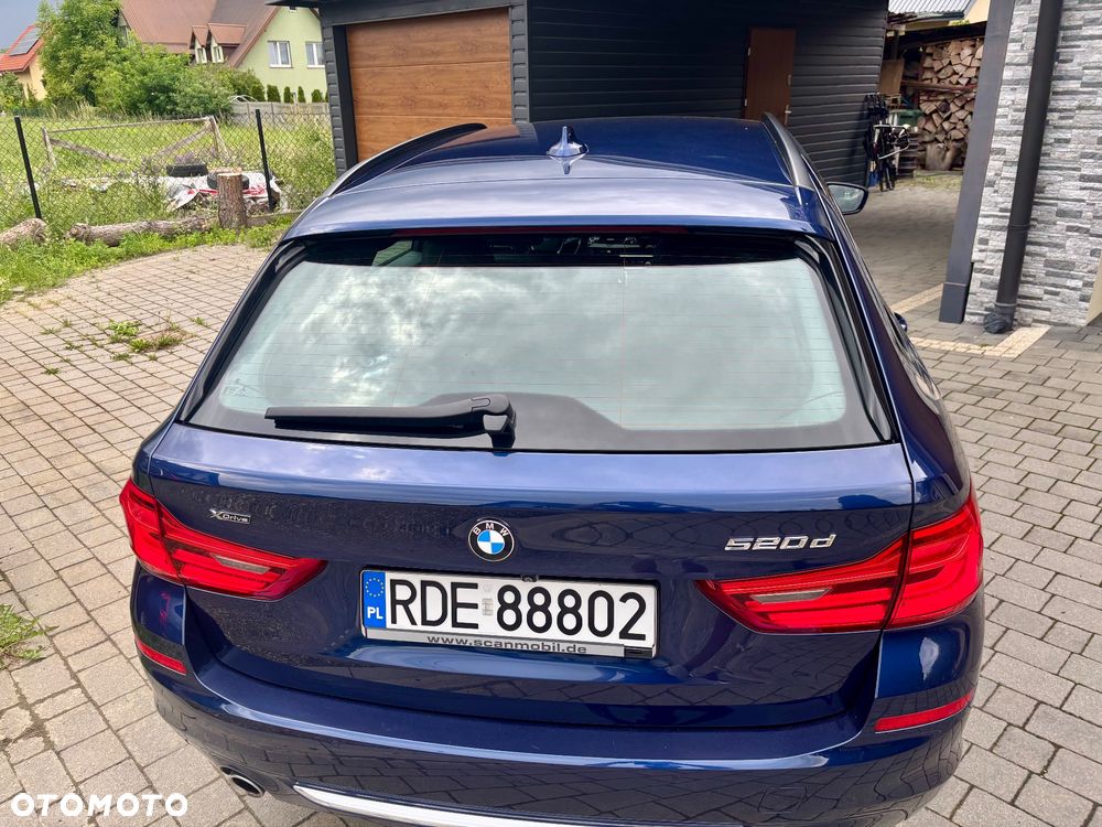 BMW Seria 5 520d Luxury Line sport - 17