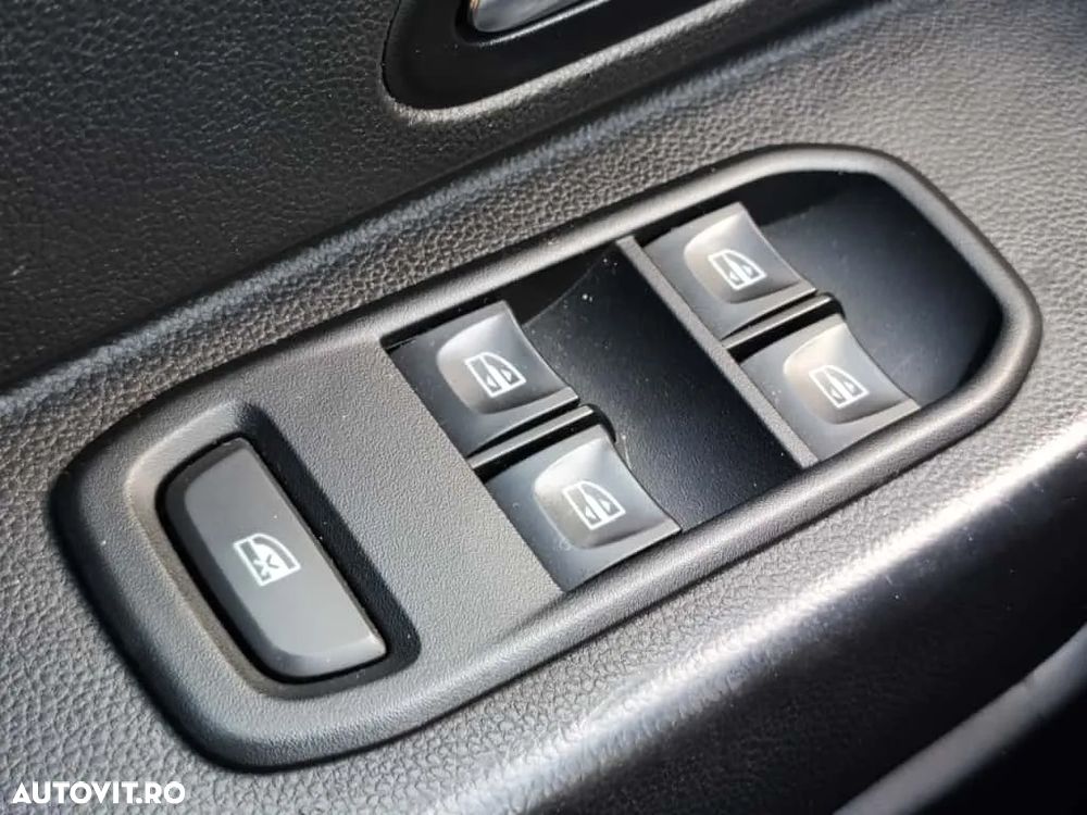 Dacia Duster 1.5 Blue dCi 4WD Comfort - 27