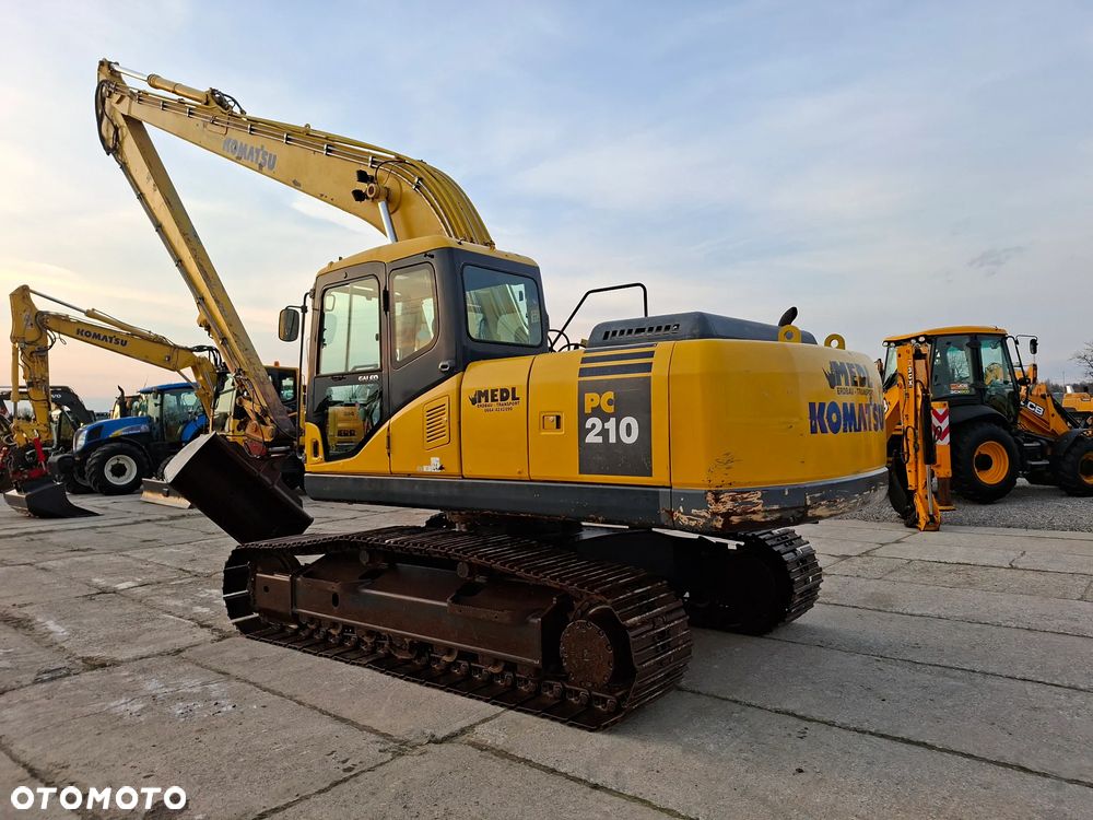 Komatsu PC210 LONG REACH - 8