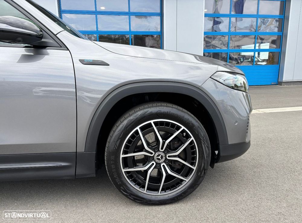 Mercedes-Benz EQB 250 AMG Line - 3