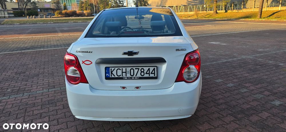 Chevrolet Aveo 1.2 LS - 4