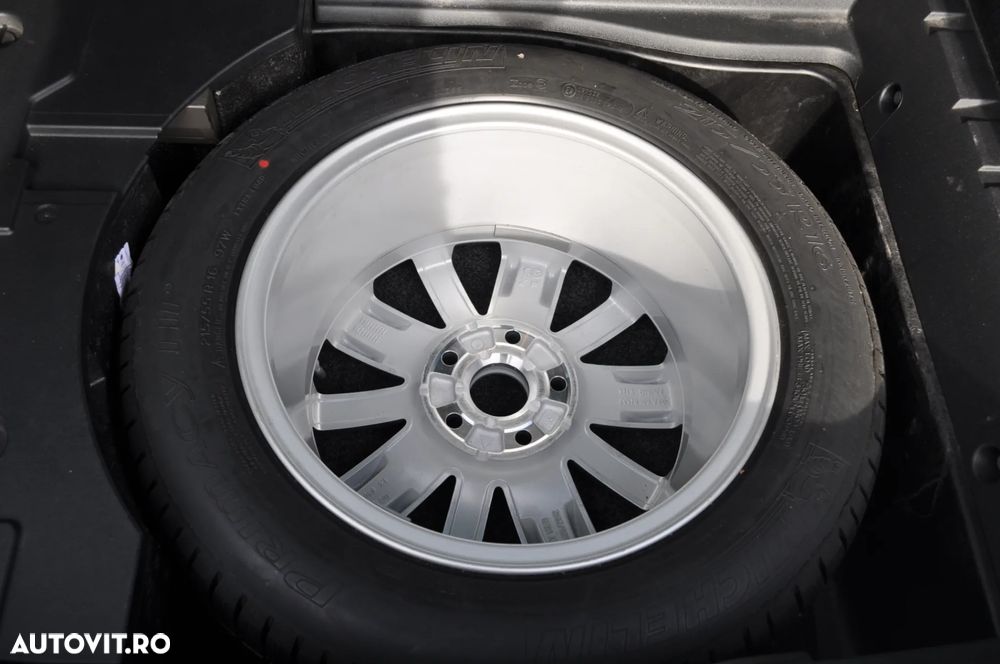 Volkswagen Passat Variant 2.0 TDI Blue TDI DSG Highline - 16