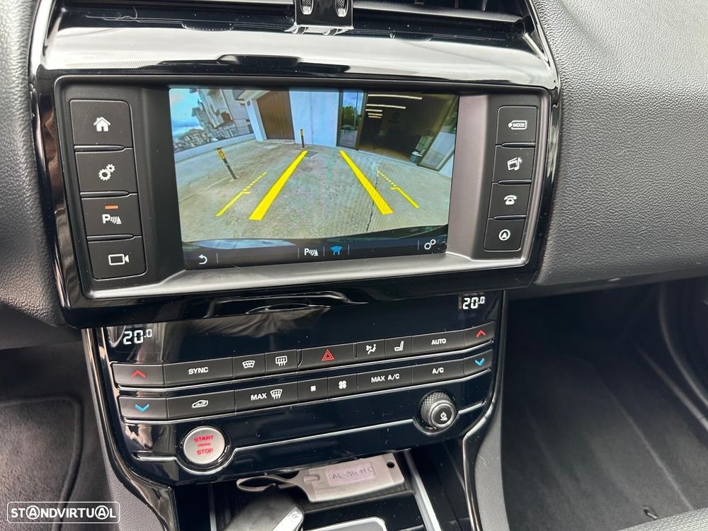 Jaguar XE 2.0 D Prestige Aut. - 18