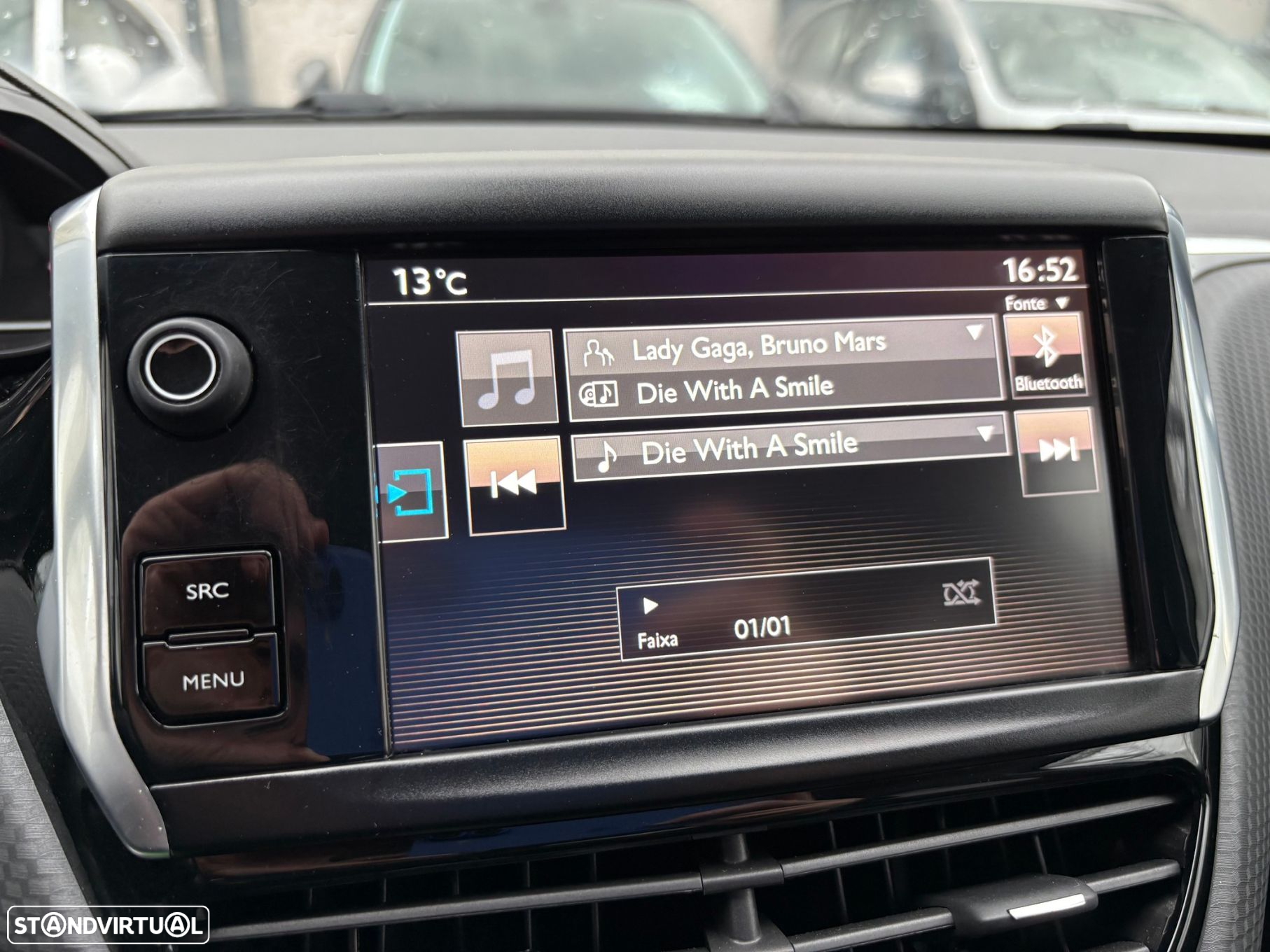 Peugeot 2008 1.2 PureTech Style - 32