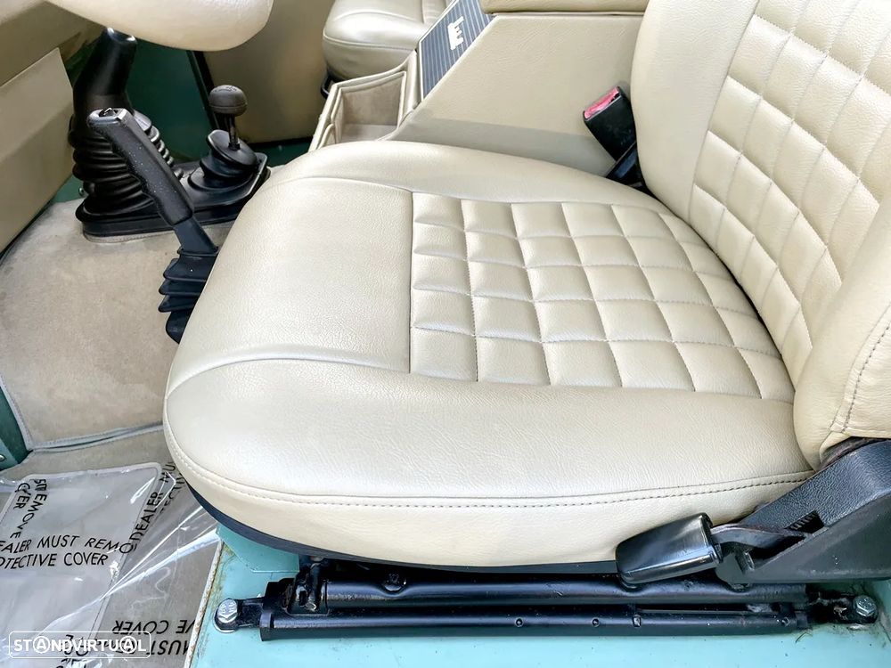 Land Rover Defender 90 2.5 TDi Metal Top - 24
