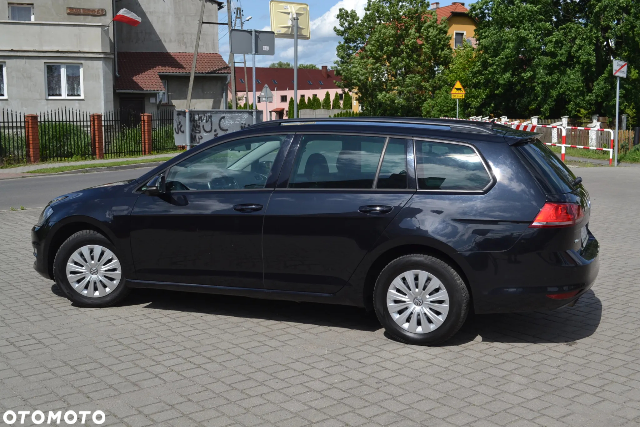 Volkswagen Golf VI 1.2 TSI BlueMot Comfortline - 8