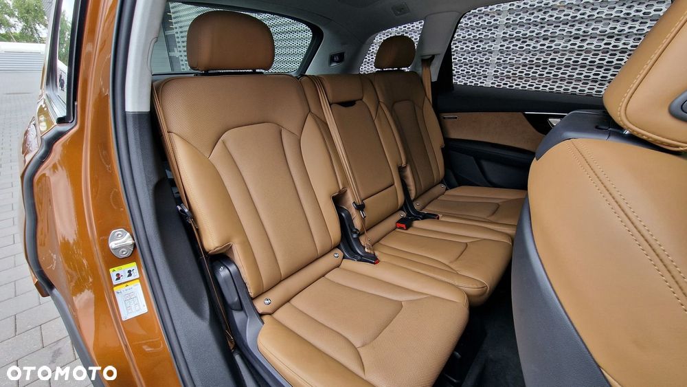 Audi Q7 - 10