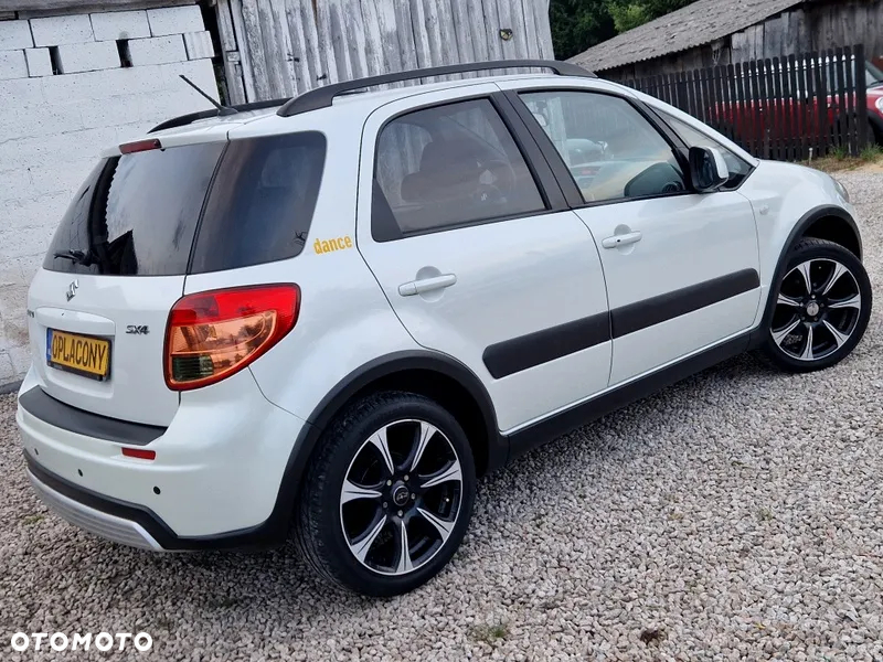 Suzuki SX4 1.6 GS / Premium - 10