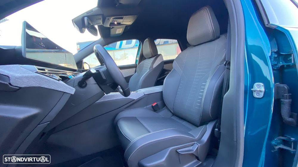 Peugeot E-3008 73 kWh Allure - 23