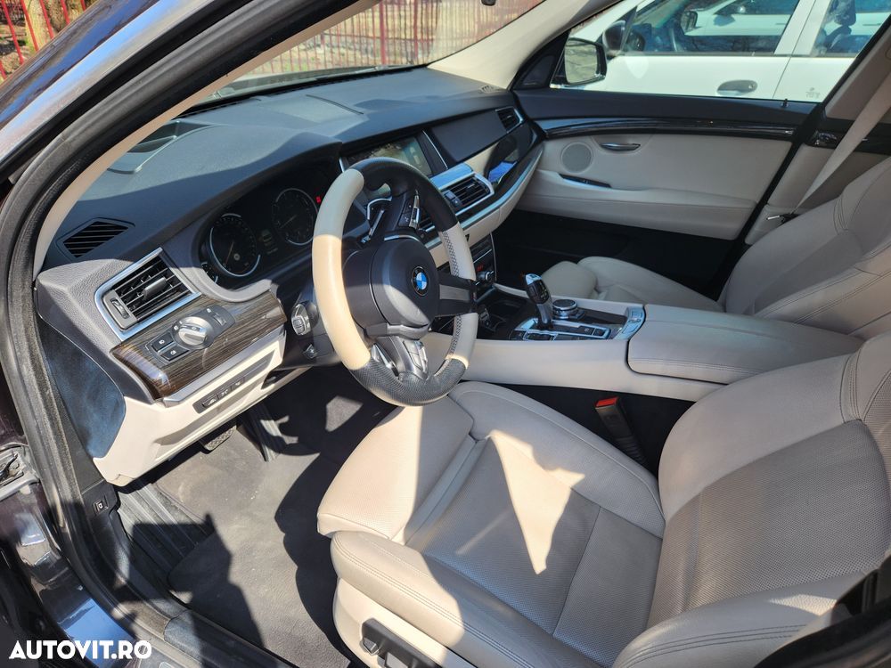 BMW Seria 5 530d xDrive Aut. Luxury Line - 9