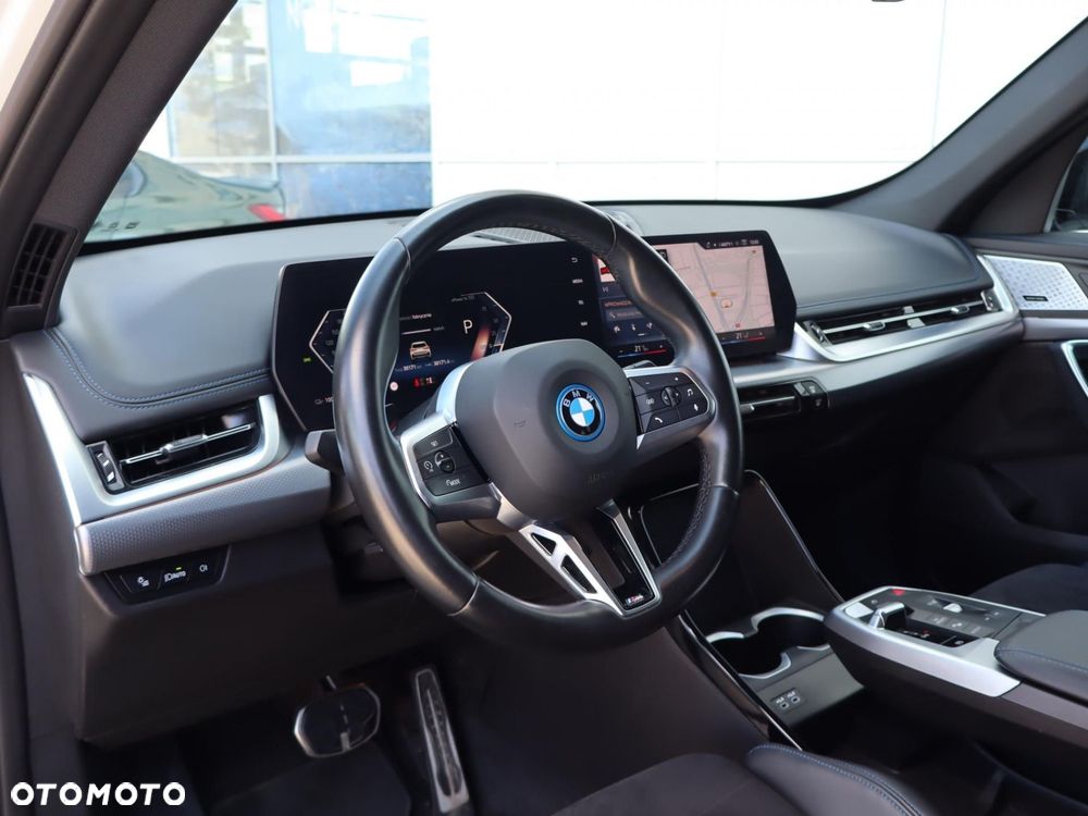 BMW iX1 - 5