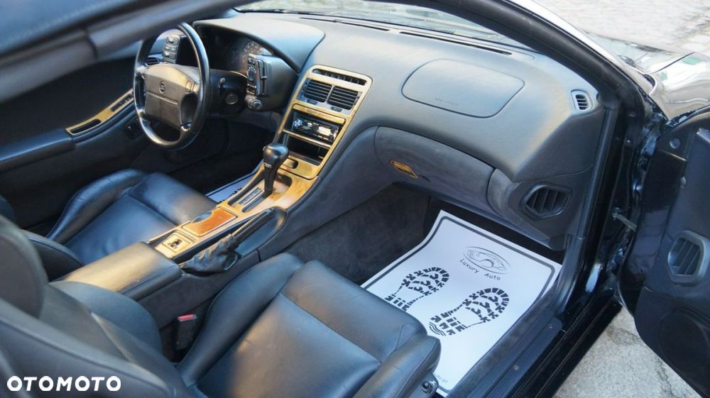 Nissan 300 ZX - 12