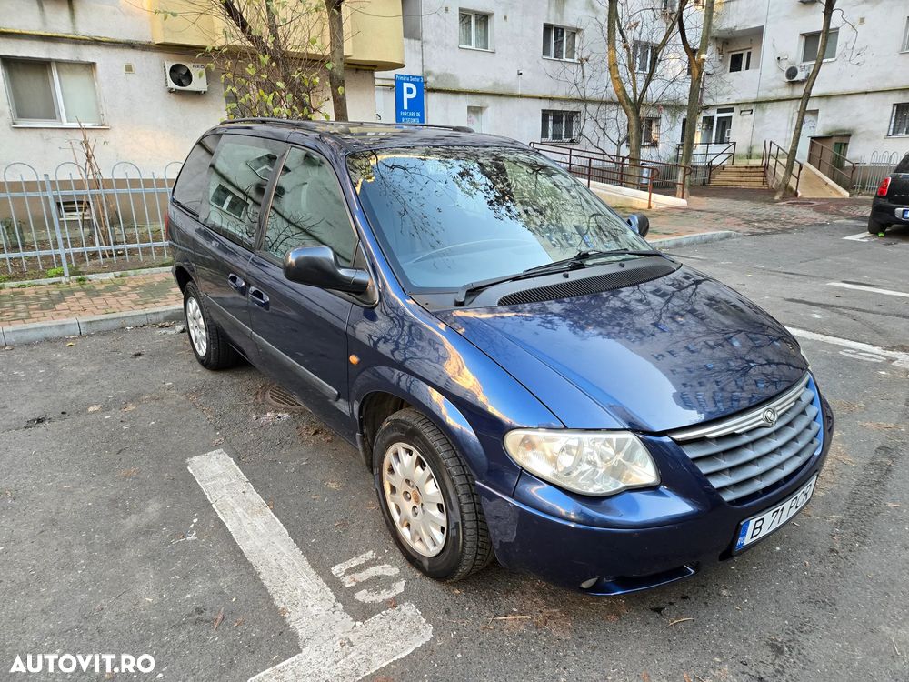 Chrysler Voyager 2.8L TD LX aut - 1