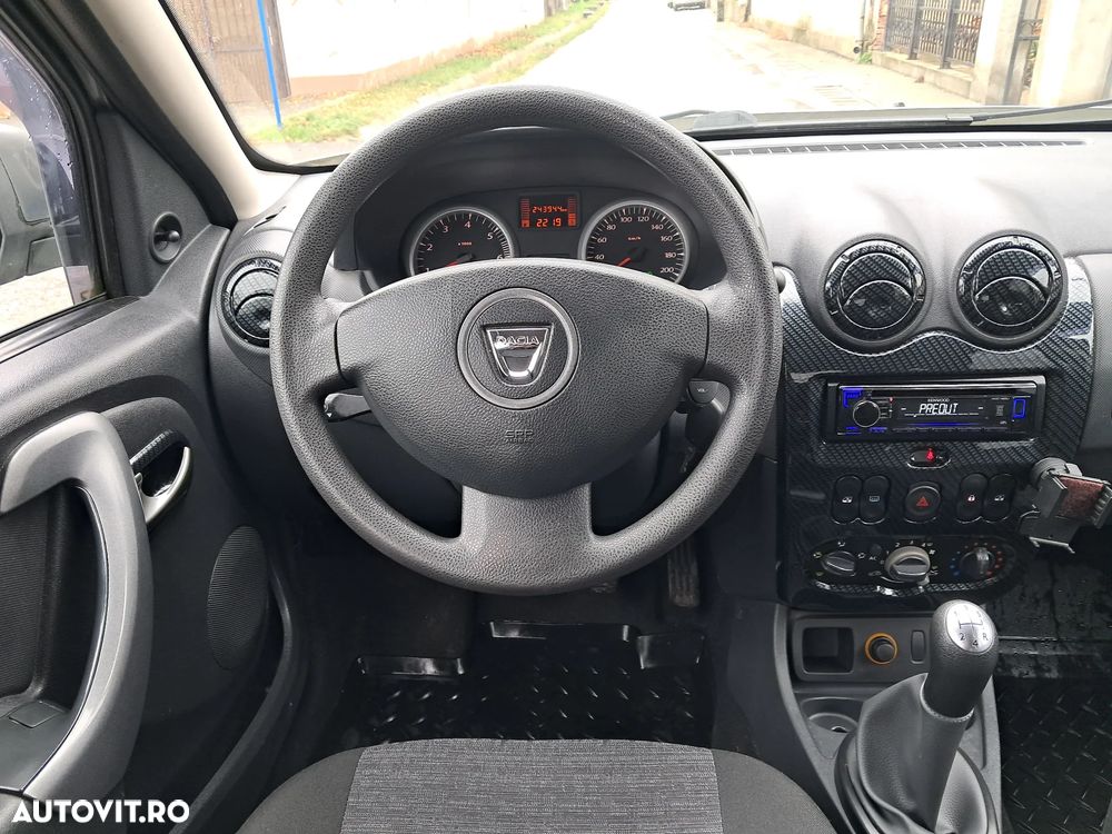 Dacia Duster 1.5 dCi 4x2 Laureate - 8