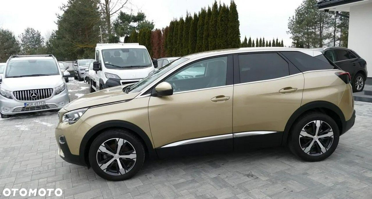 Peugeot 3008 1.2 PureTech Allure S&S - 12