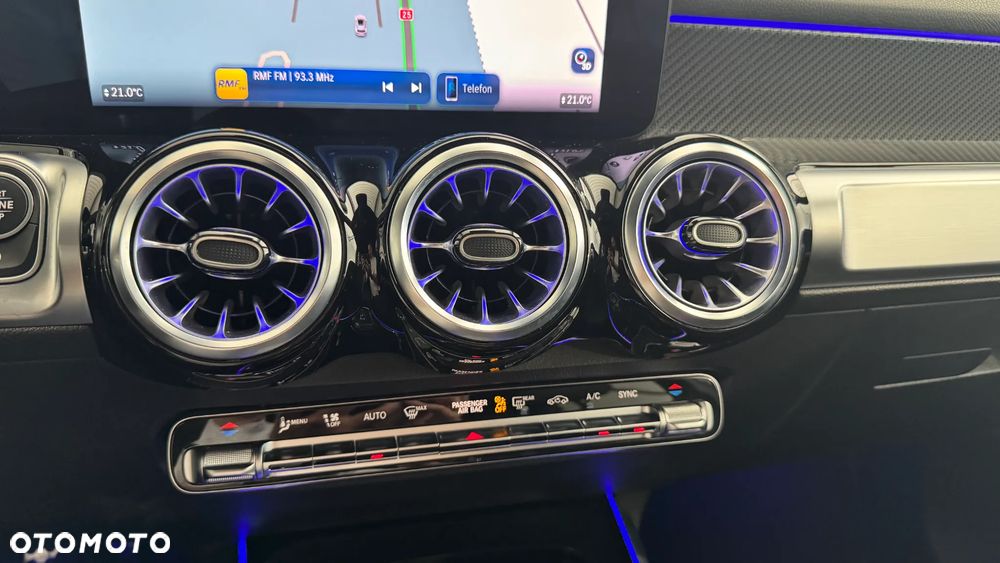 Mercedes-Benz GLB 200 AMG Line 7G-DCT - 29