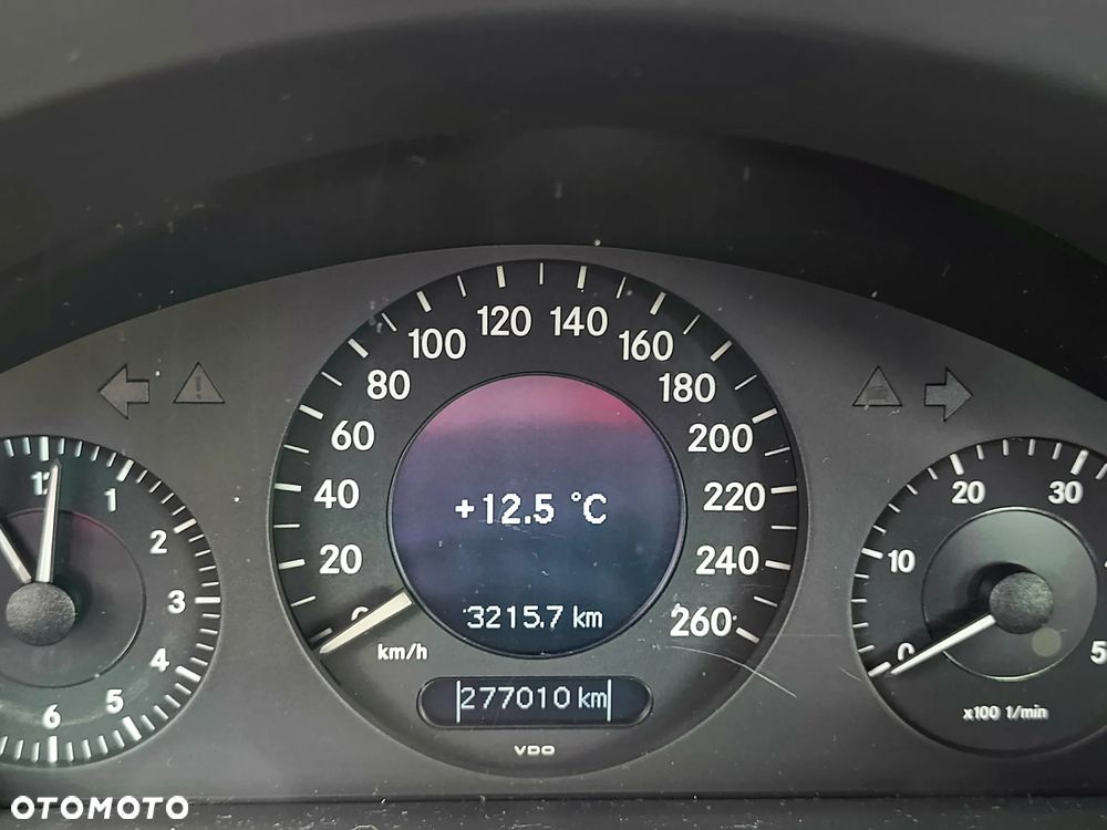 Mercedes-Benz Klasa E - 4