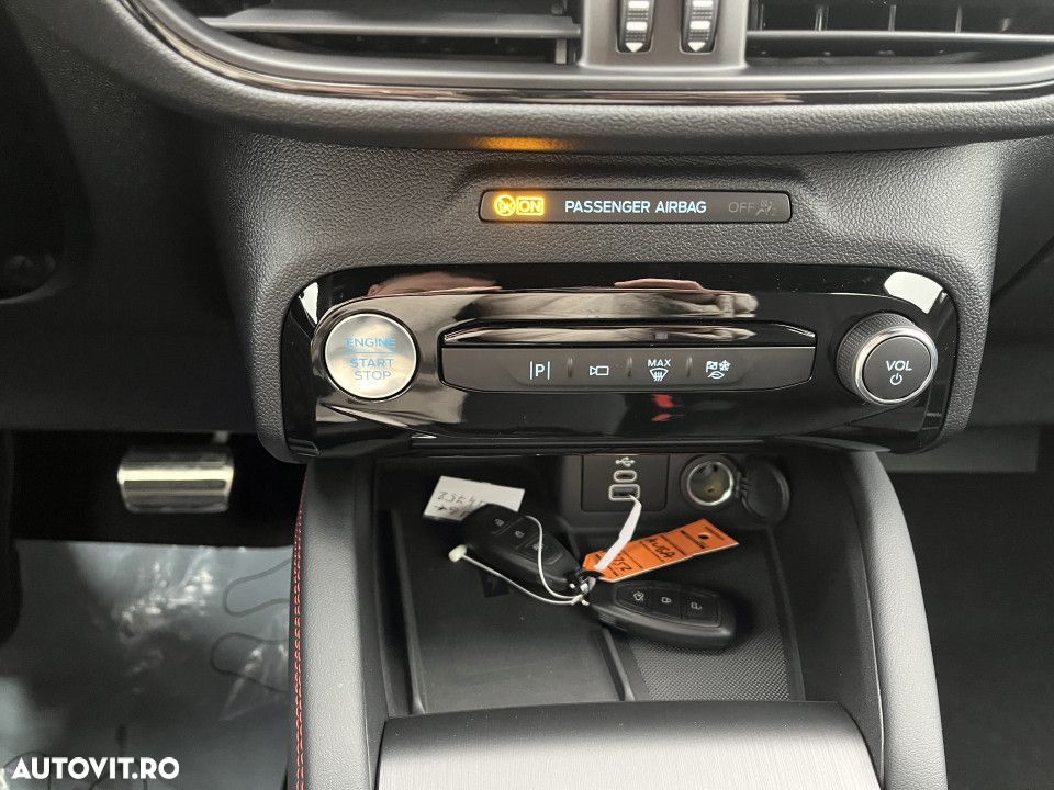 Ford Kuga - 15
