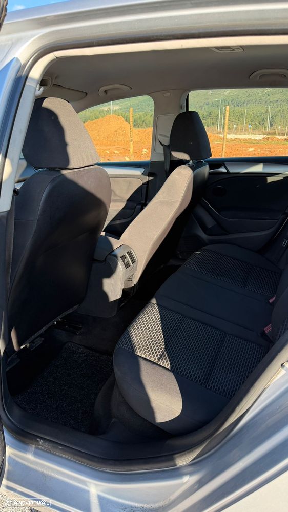 VW Golf 2.0 TDi Trendline - 6