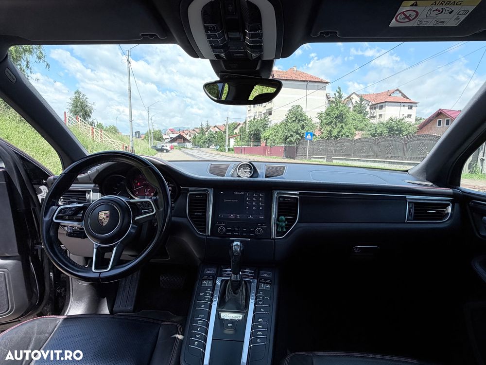 Porsche Macan S - 6