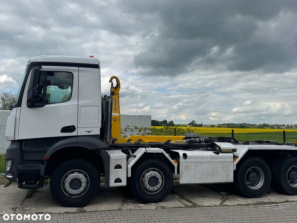 Mercedes-Benz Arocs 3251 - 4