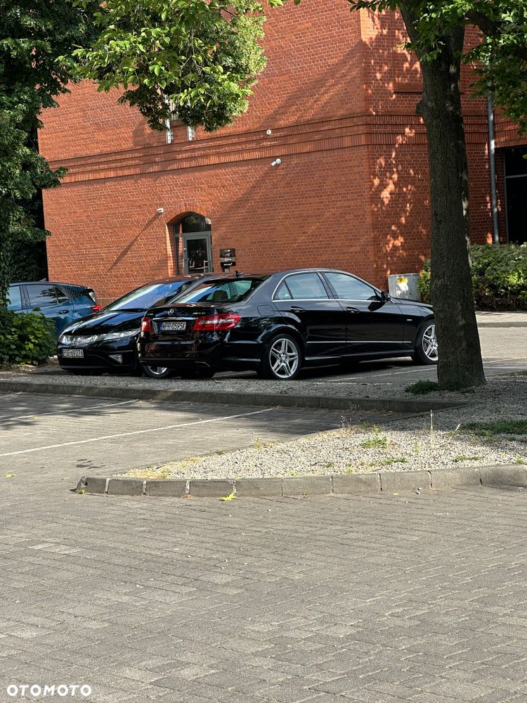 Mercedes-Benz Klasa E 500 BlueEFFICIENCY Avantgarde - 16