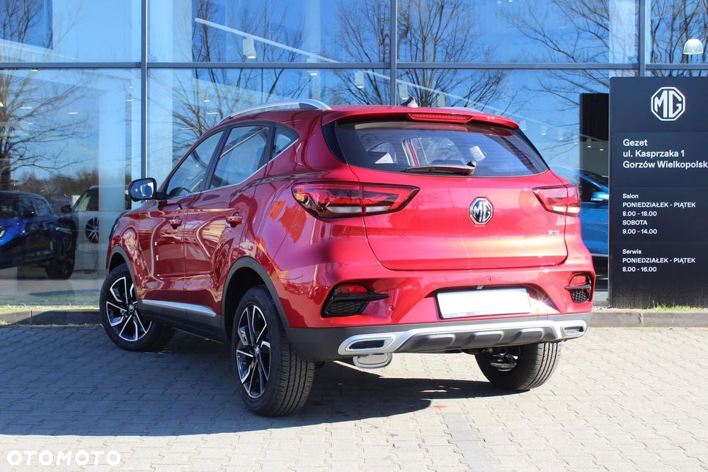 MG ZS - 4