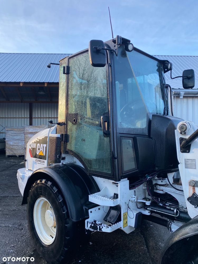 Caterpillar 908 M - 4