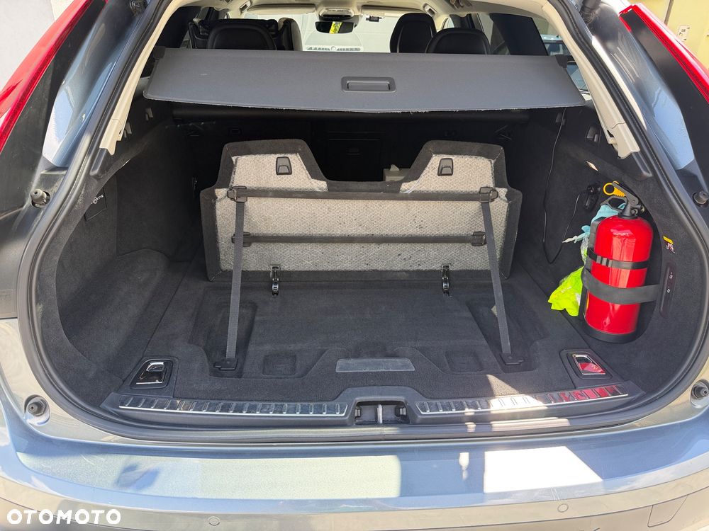Volvo V90 D5 AWD Momentum - 14