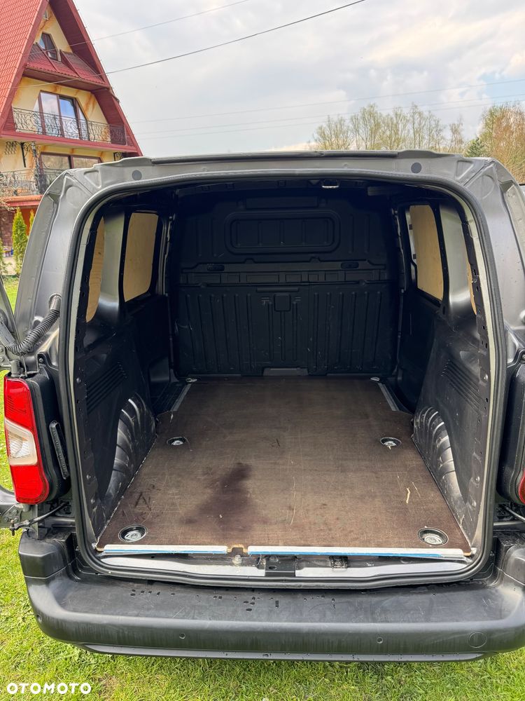 Peugeot Partner - 13