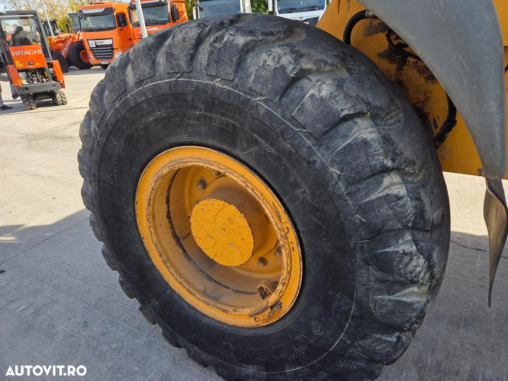 Liebherr 542, Cupa 3mc, 2012, 10.738h, Anv 20,5R25-50% ok, Masa operationala 16t, Aer conditionat, transmisie hidrostatica, STARE BUNA-PROMOTIE 34900 EUR+Tva - 10