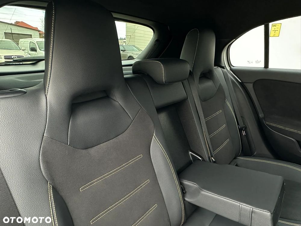 Mercedes-Benz Klasa A 45 S AMG 4-Matic 8G-DCT - 29